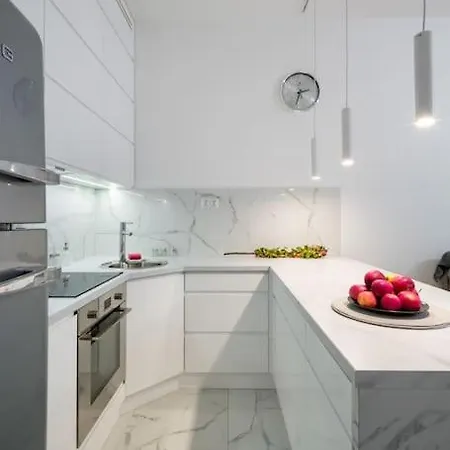 Charming Apartment In Calm And Central Area Krakow Exterior photo